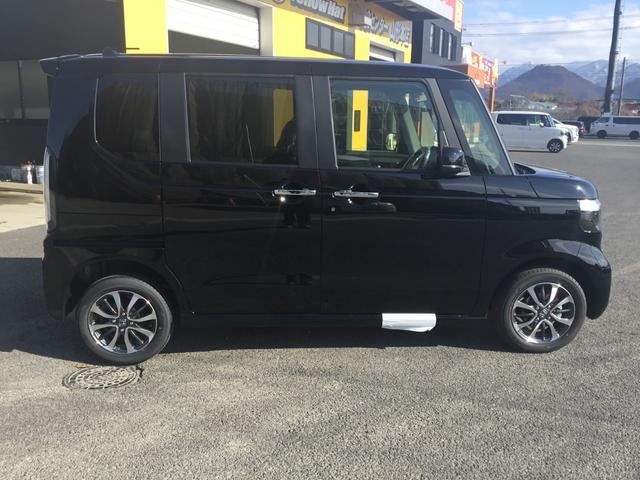 Honda N-BOX CUSTOM 2024