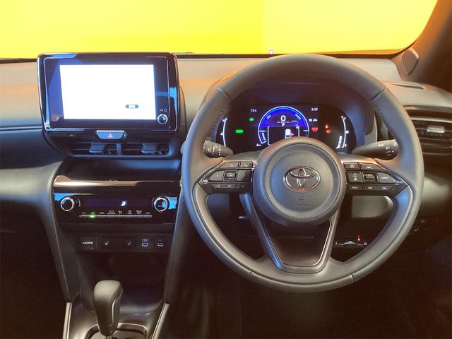 Toyota YARIS CROSS 2025