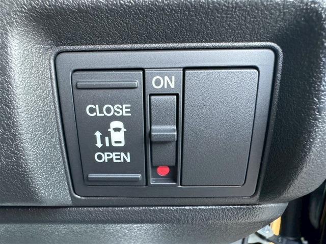 Honda N-BOX CUSTOM 2025