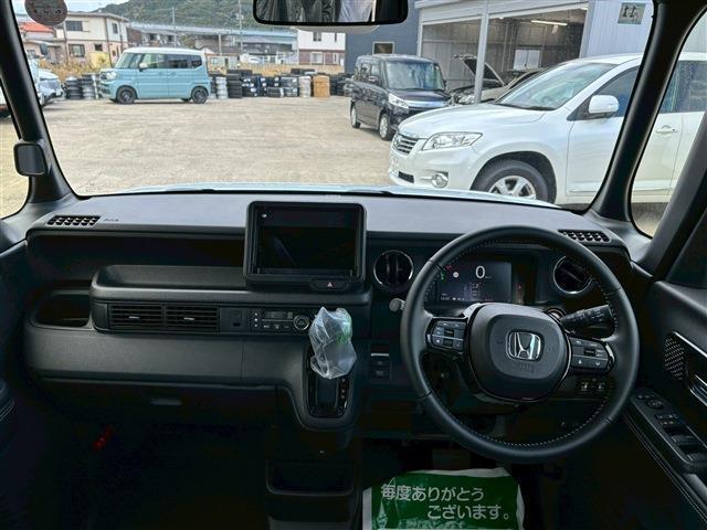 Honda N-BOX CUSTOM 2025