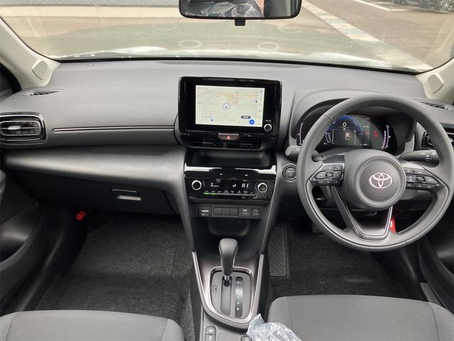 Toyota YARIS CROSS 2025