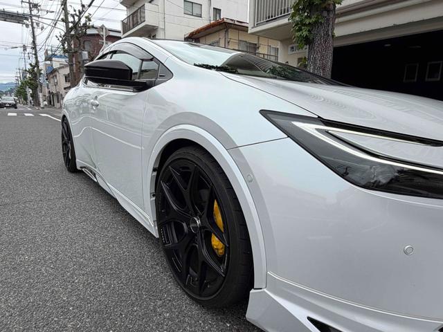 Toyota PRIUS 2023