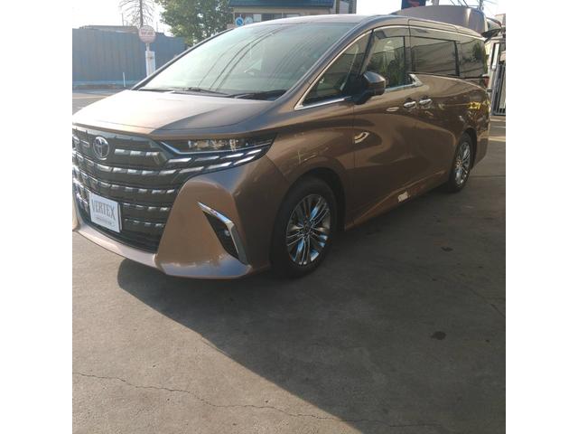 Toyota ALPHARD HYBRID 2026