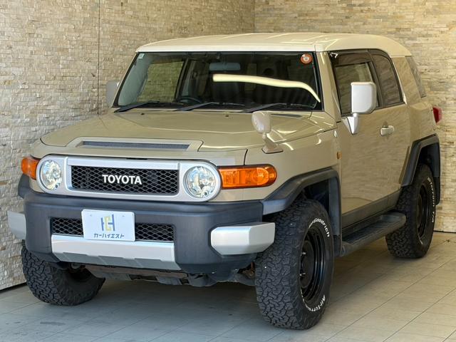Toyota FJ CRUISER 2012