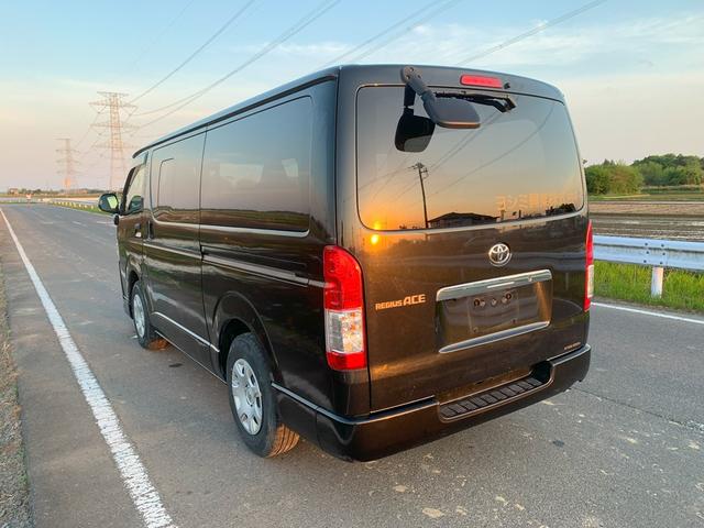 Toyota HIACE VAN 2019