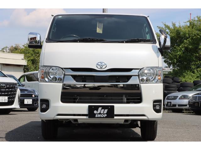 Toyota HIACE VAN 2025
