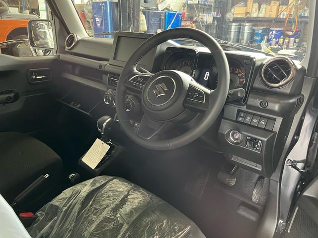 Suzuki JIMNY SIERRA 2025