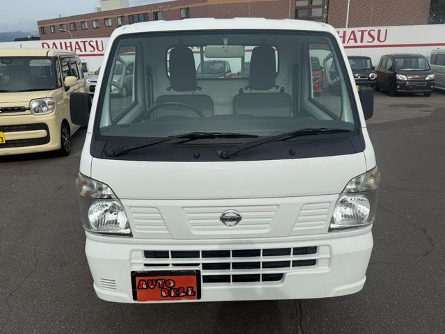 Nissan CLIPPER TRUCK 2017