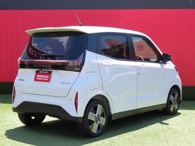 Nissan SAKURA 2024