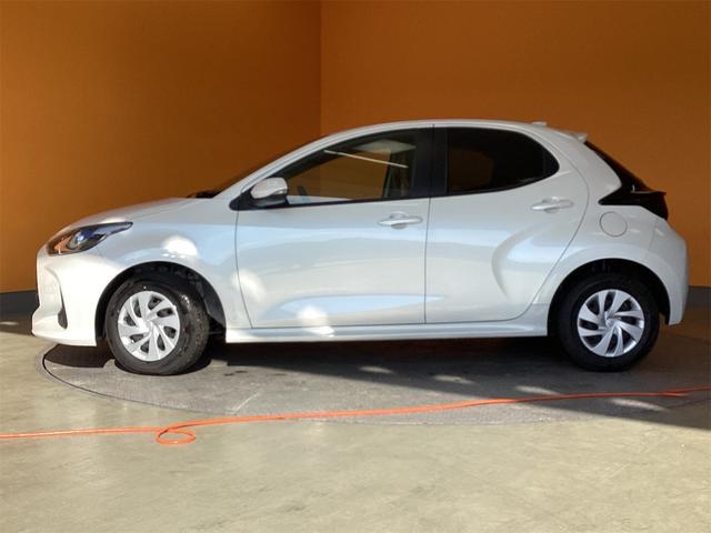 Toyota YARIS 2024