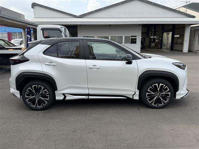 Toyota YARIS CROSS 2025