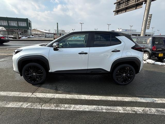 Toyota YARIS CROSS 2026