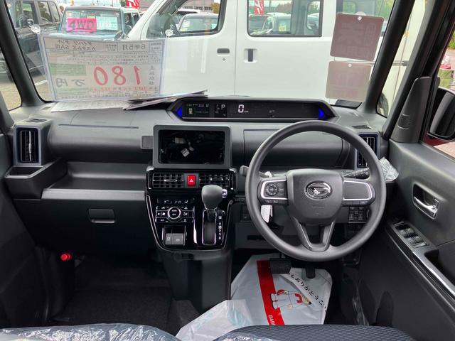 Daihatsu TANTO 2024
