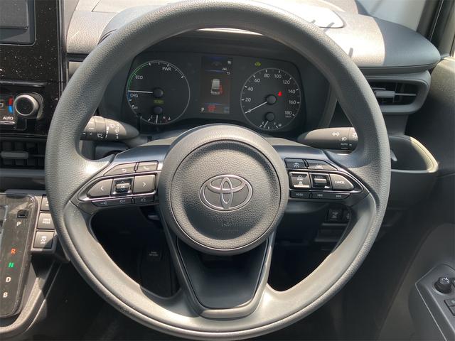 Toyota SIENTA 2025