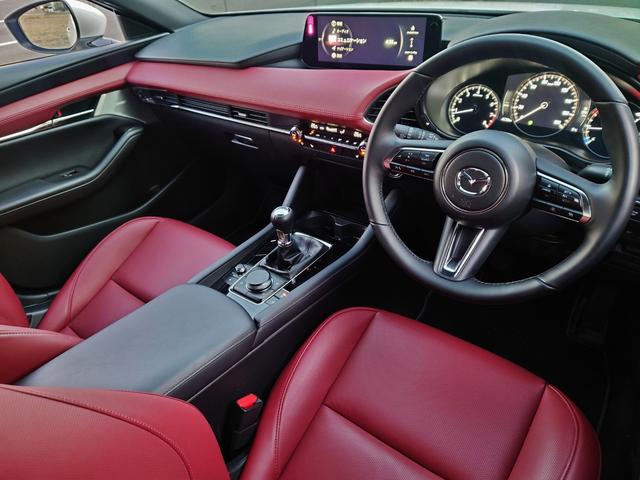 Mazda MAZDA3 FASTBACK 2025