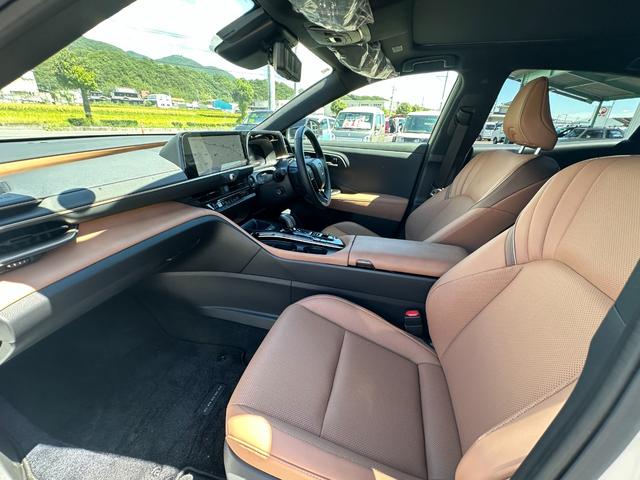 Toyota CROWN SPORT 2024