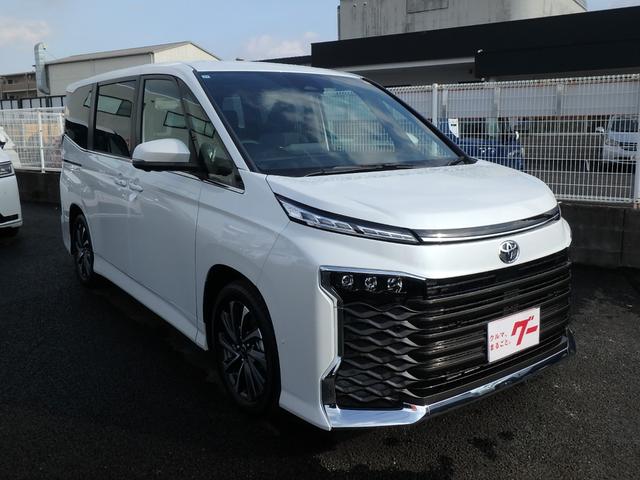 Toyota VOXY 2025