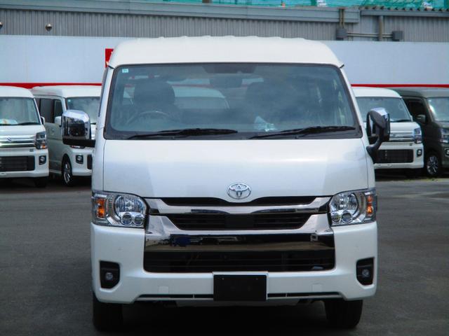 Toyota HIACE VAN 2025