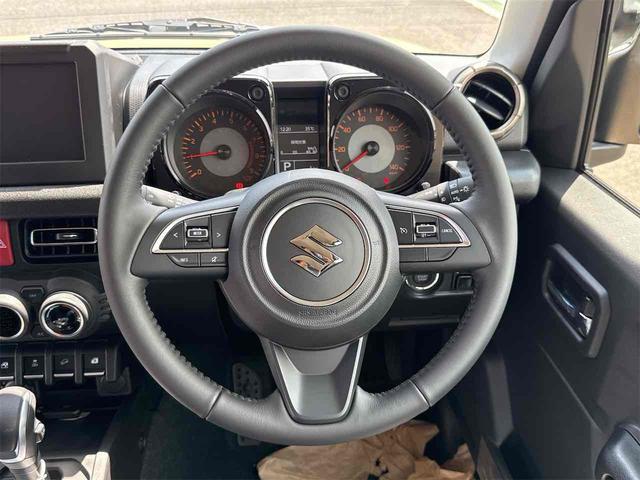 Suzuki JIMNY 2025