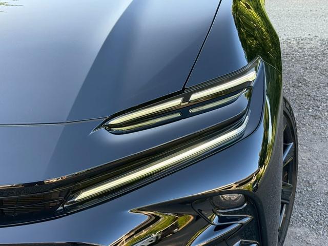 Toyota CROWN SPORT 2024