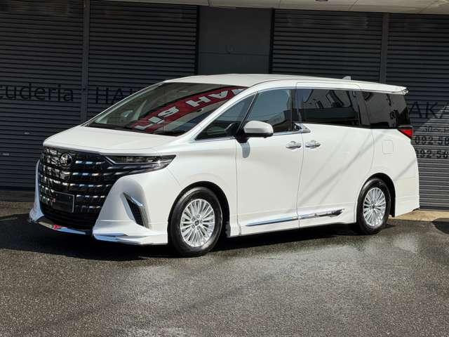 Toyota ALPHARD HYBRID 2026