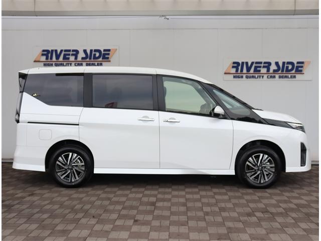 Nissan SERENA 2025