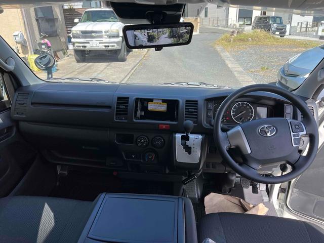 Toyota HIACE VAN 2025