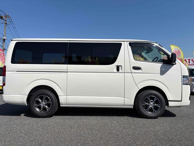 Toyota HIACE VAN 2026