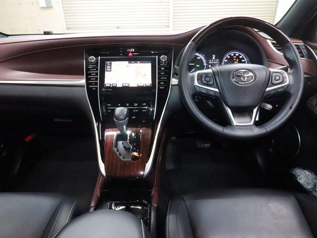 Toyota HARRIER HYBRID 2017