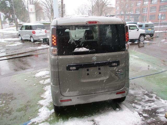 Suzuki SPACIA BASE 2025