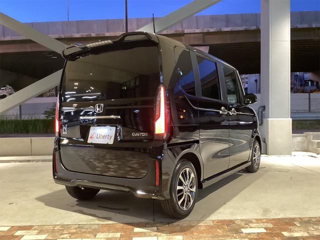 Honda N-BOX CUSTOM 2025