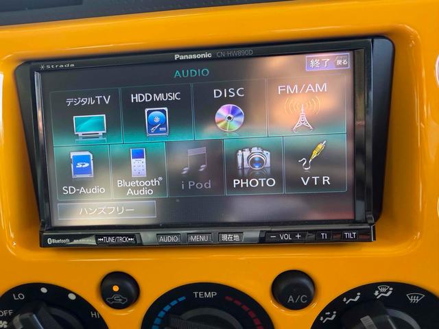 Toyota FJ CRUISER 2011