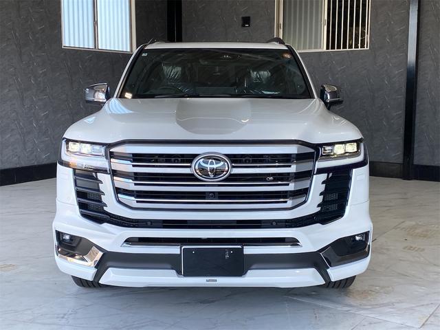 Toyota LAND CRUISER 2025