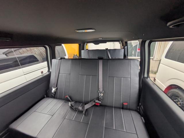 Toyota HIACE VAN 2026