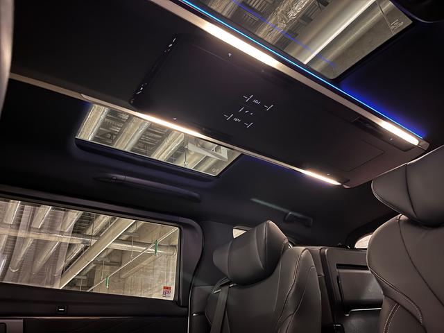 Toyota ALPHARD 2024