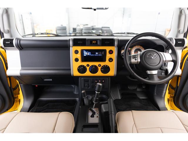 Toyota FJ CRUISER 2015