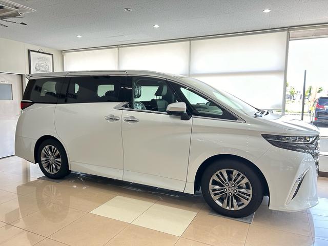 Toyota ALPHARD 2024