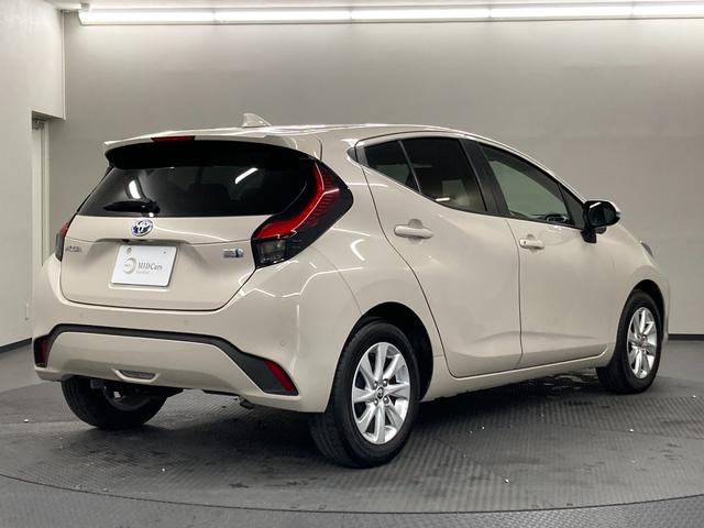 Toyota AQUA 2022