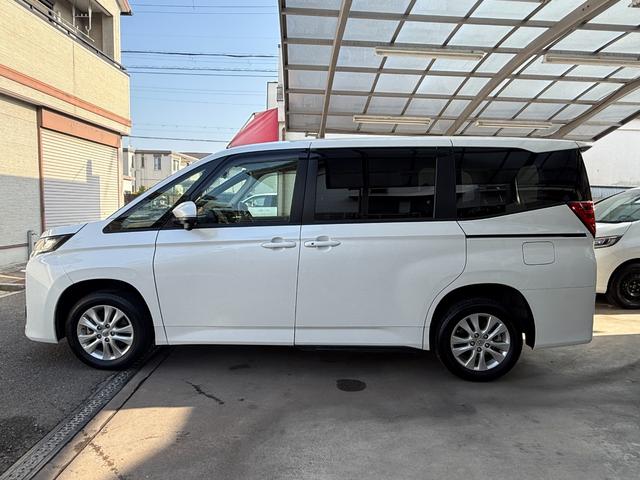 Toyota NOAH 2024