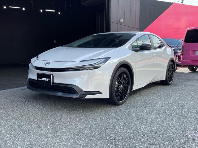 Toyota PRIUS 2025