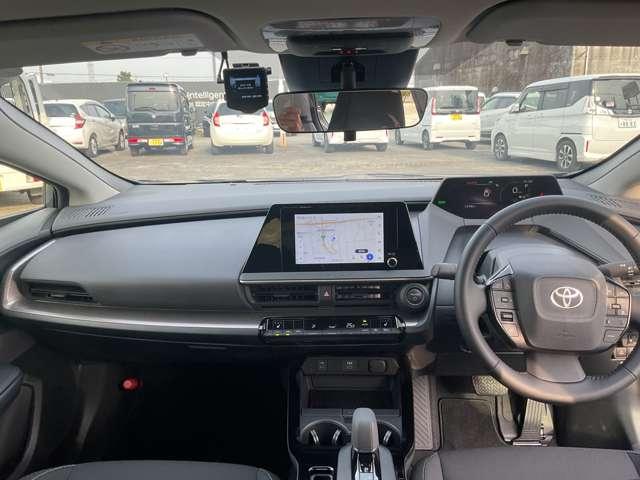 Toyota PRIUS 2025