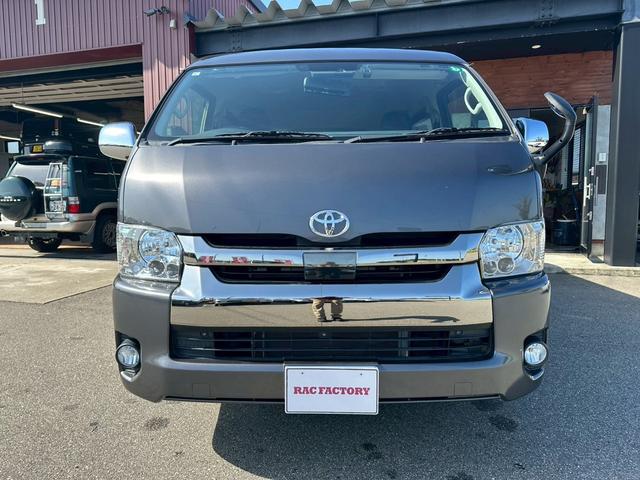 Toyota HIACE VAN 2018