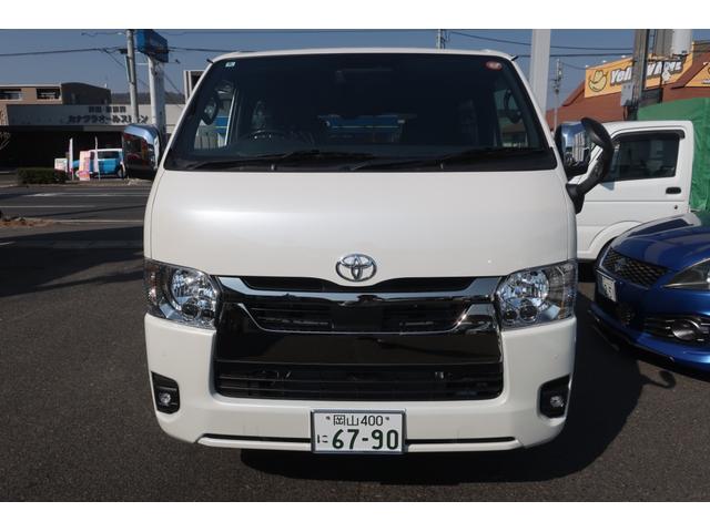 Toyota HIACE VAN 2025