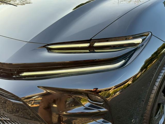 Toyota CROWN SPORT 2024