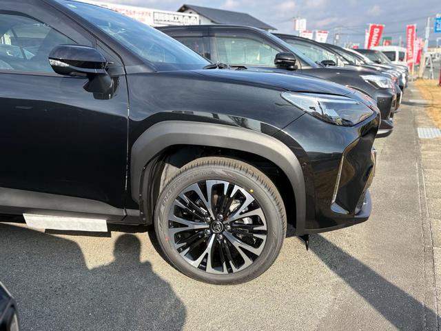Toyota YARIS CROSS 2025