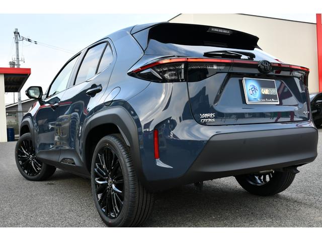 Toyota YARIS CROSS 2025