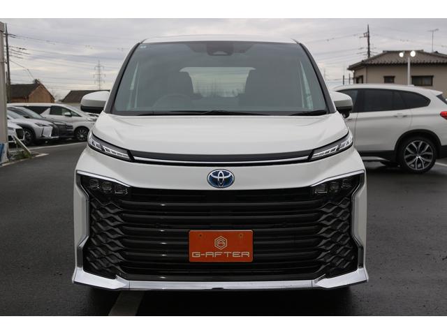 Toyota VOXY 2025