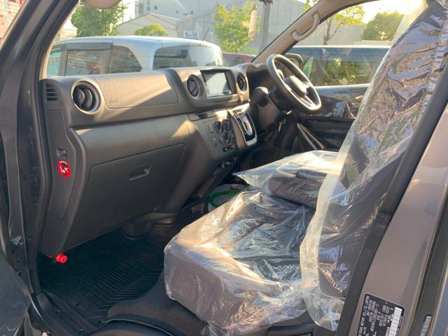 Nissan CARAVAN 2025