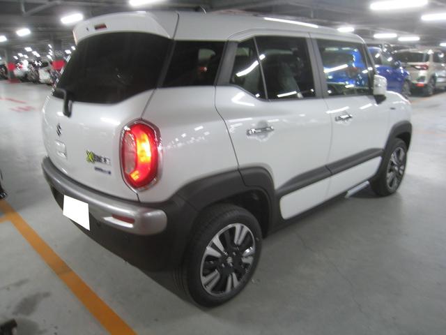 Suzuki XBEE 2024