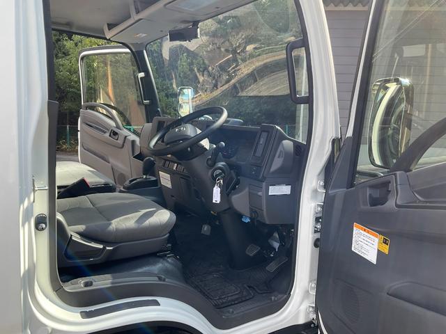 Mazda TITAN TRUCK 2025